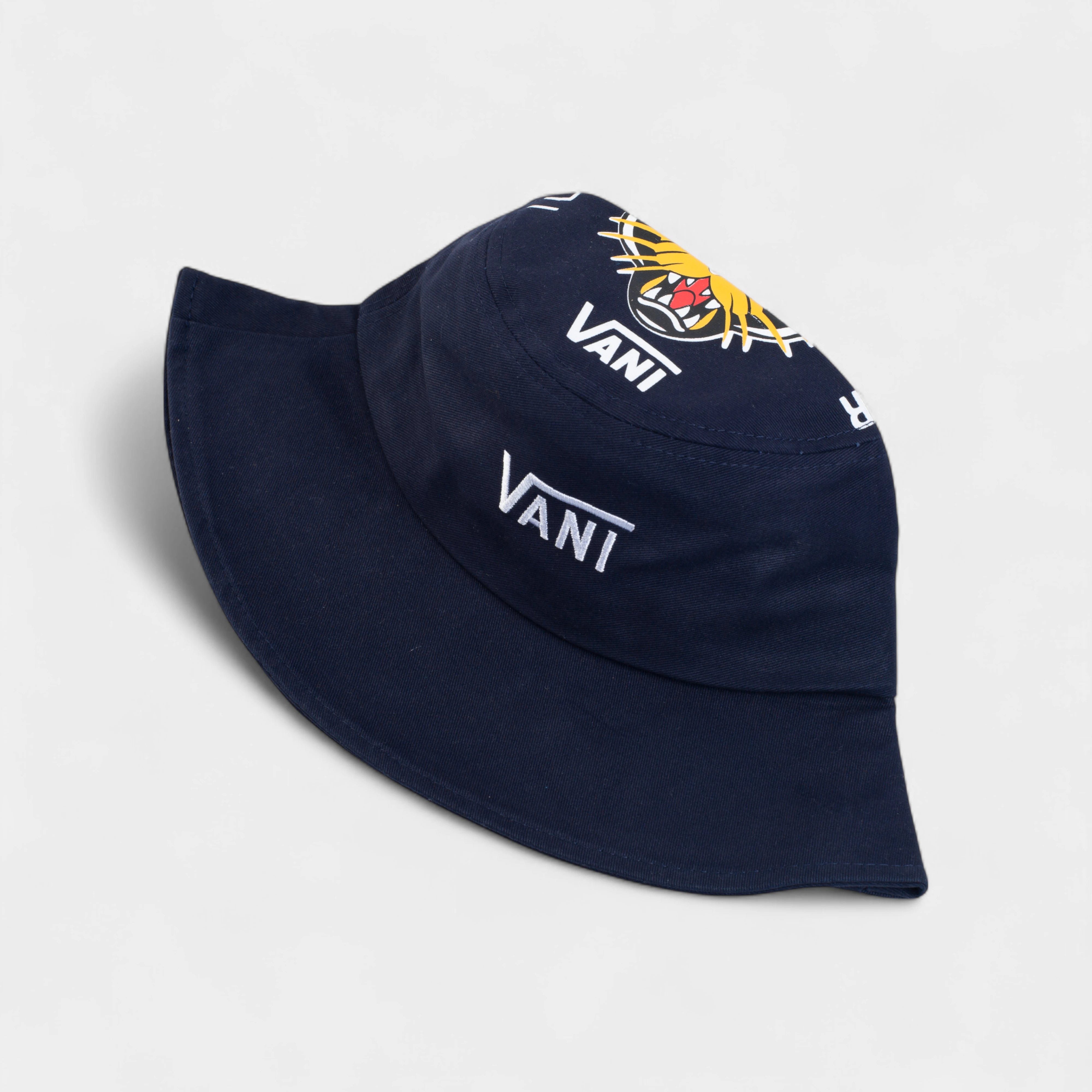 VANI Bucket Hat