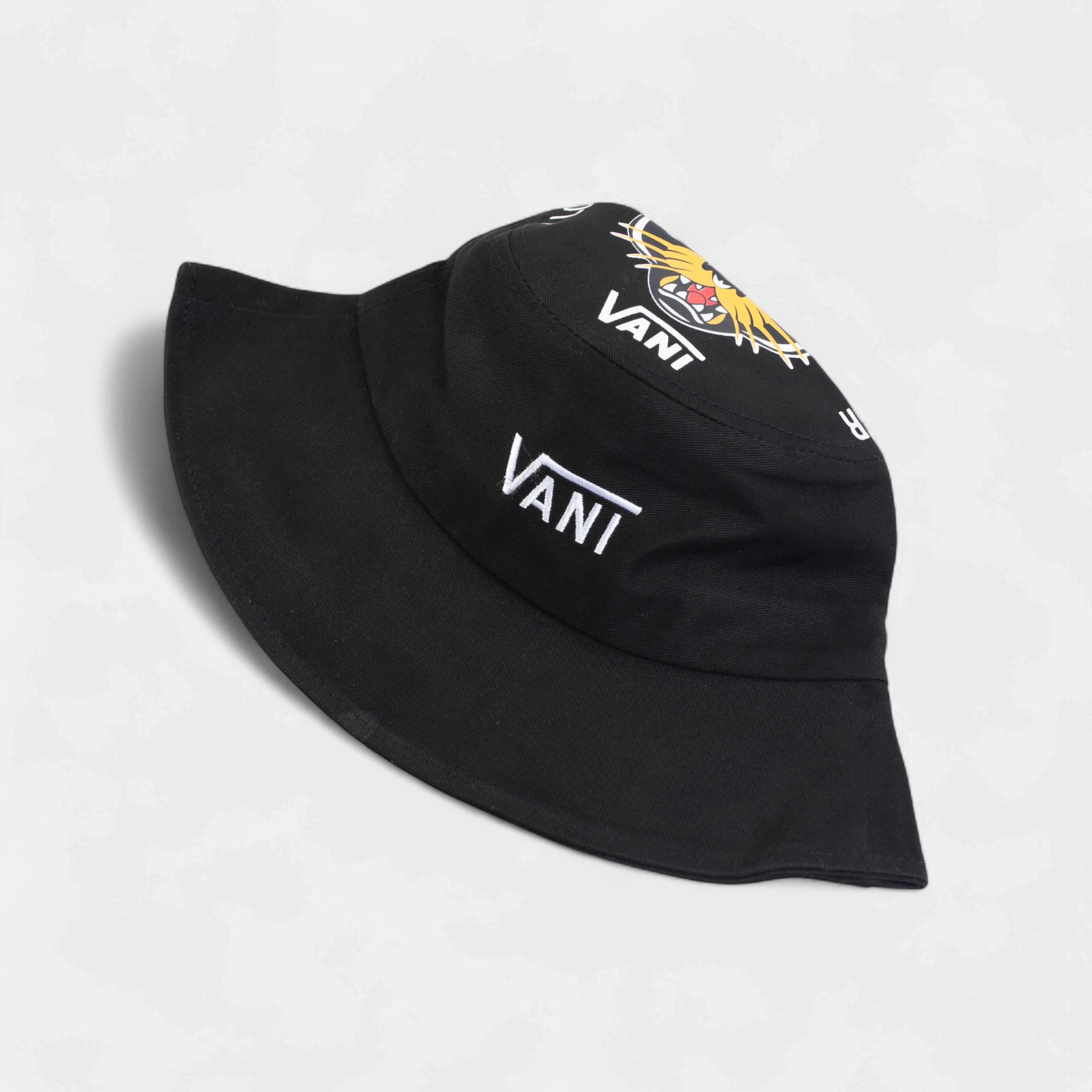 VANI Bucket Hat