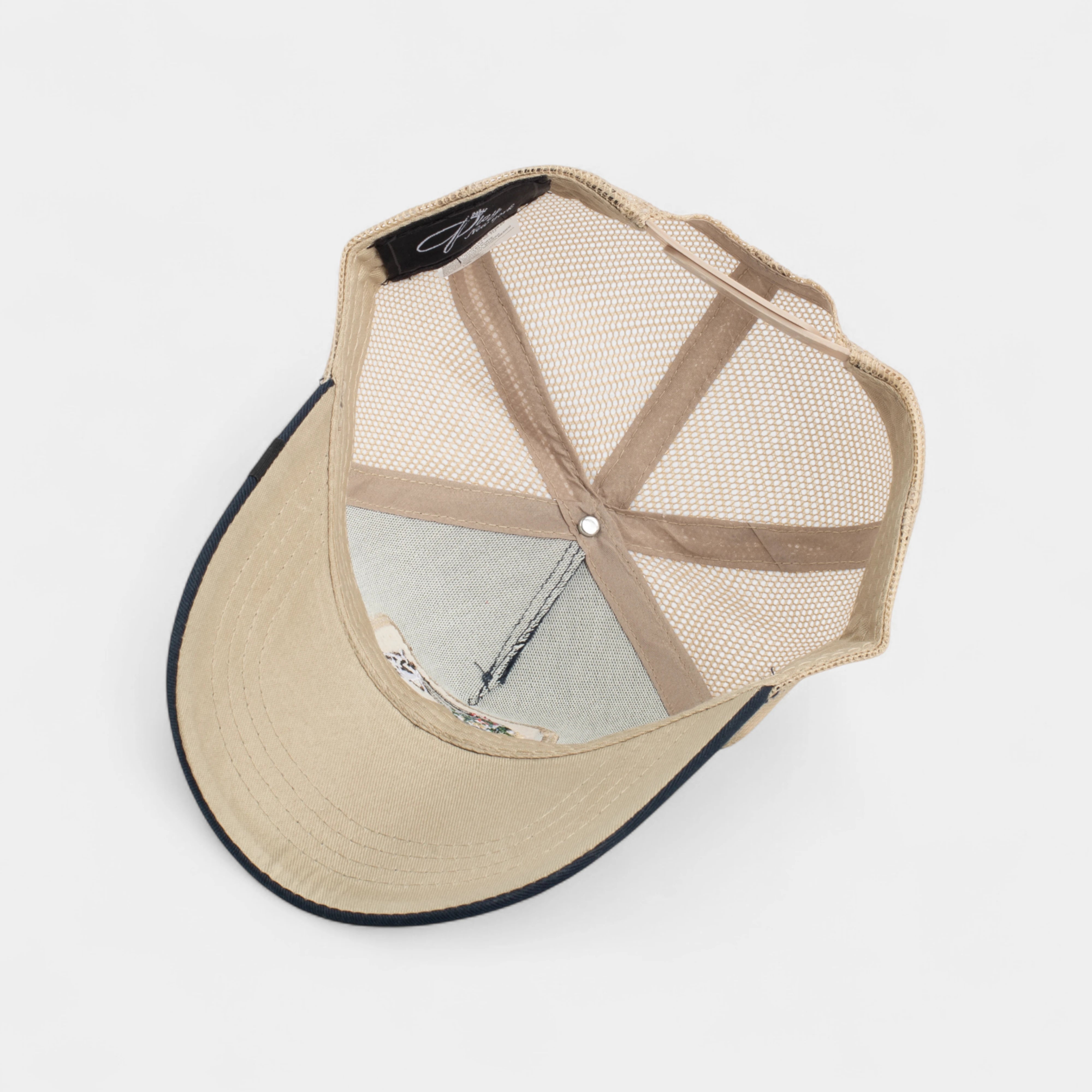 CHAMPION Trucker Hat