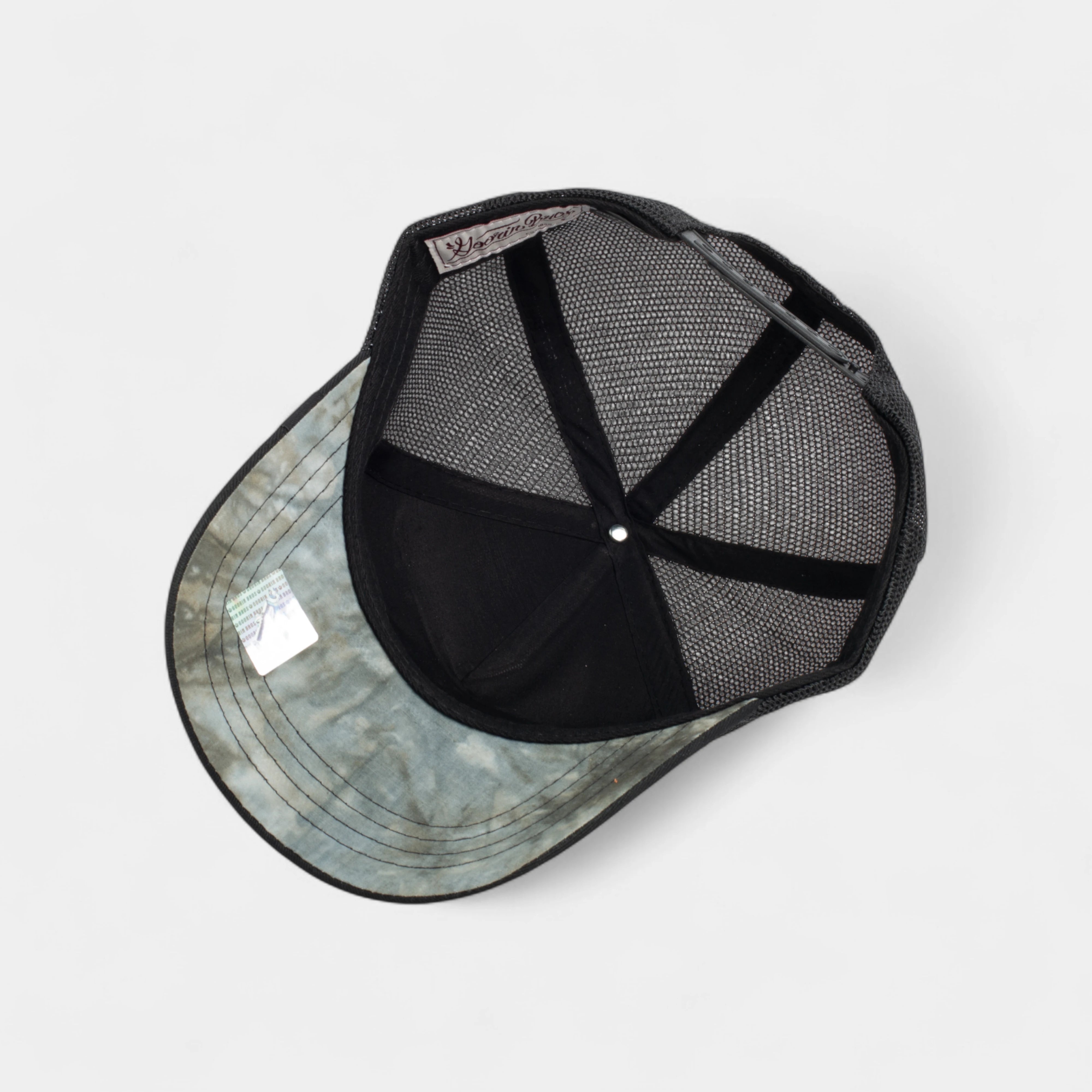 ONE SIZE FLOATER TRUCKER HAT