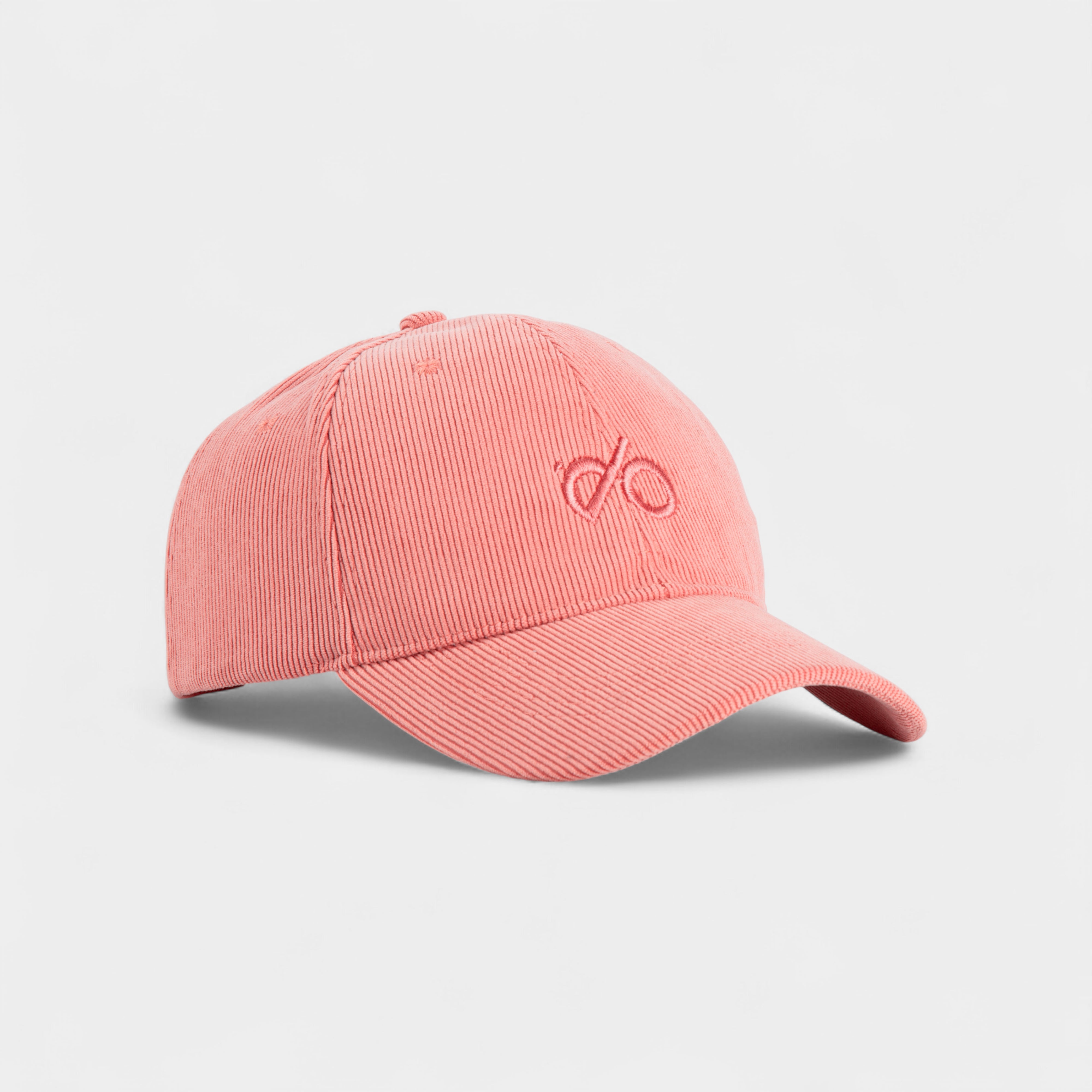 قبعة Dohats قطيفة بشعار DO