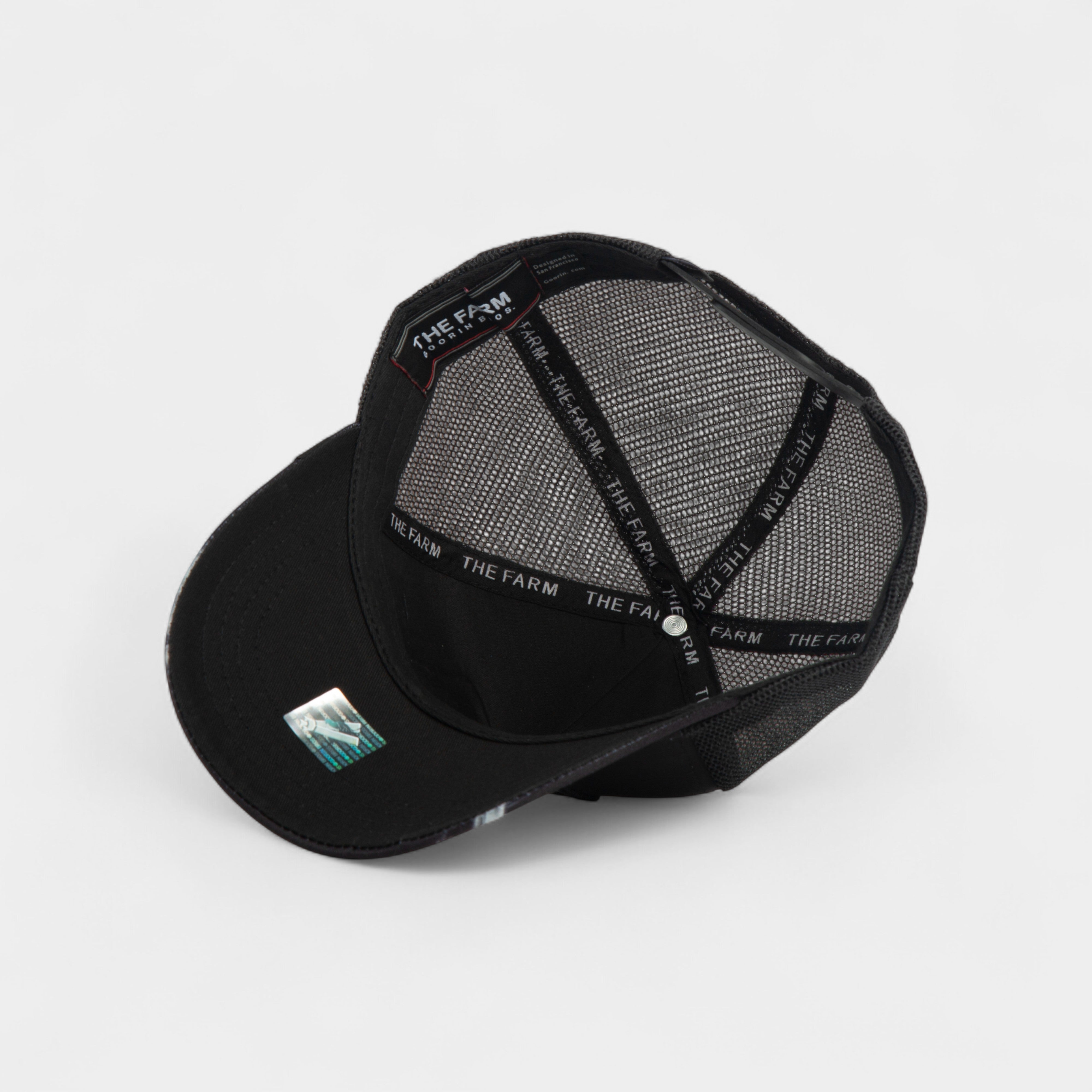WOLF  TRUCKER HAT