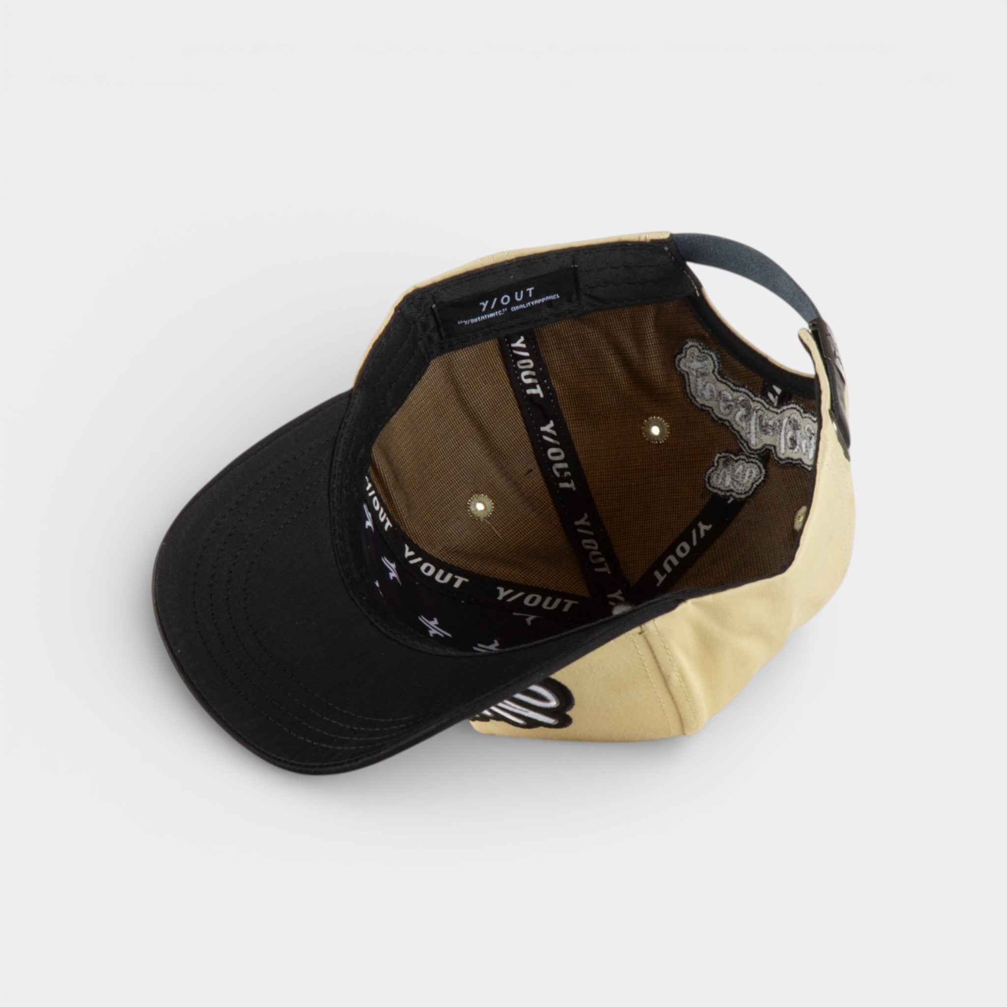 MOUT AT THE NOSTALGY MIRROR ORIGINAL